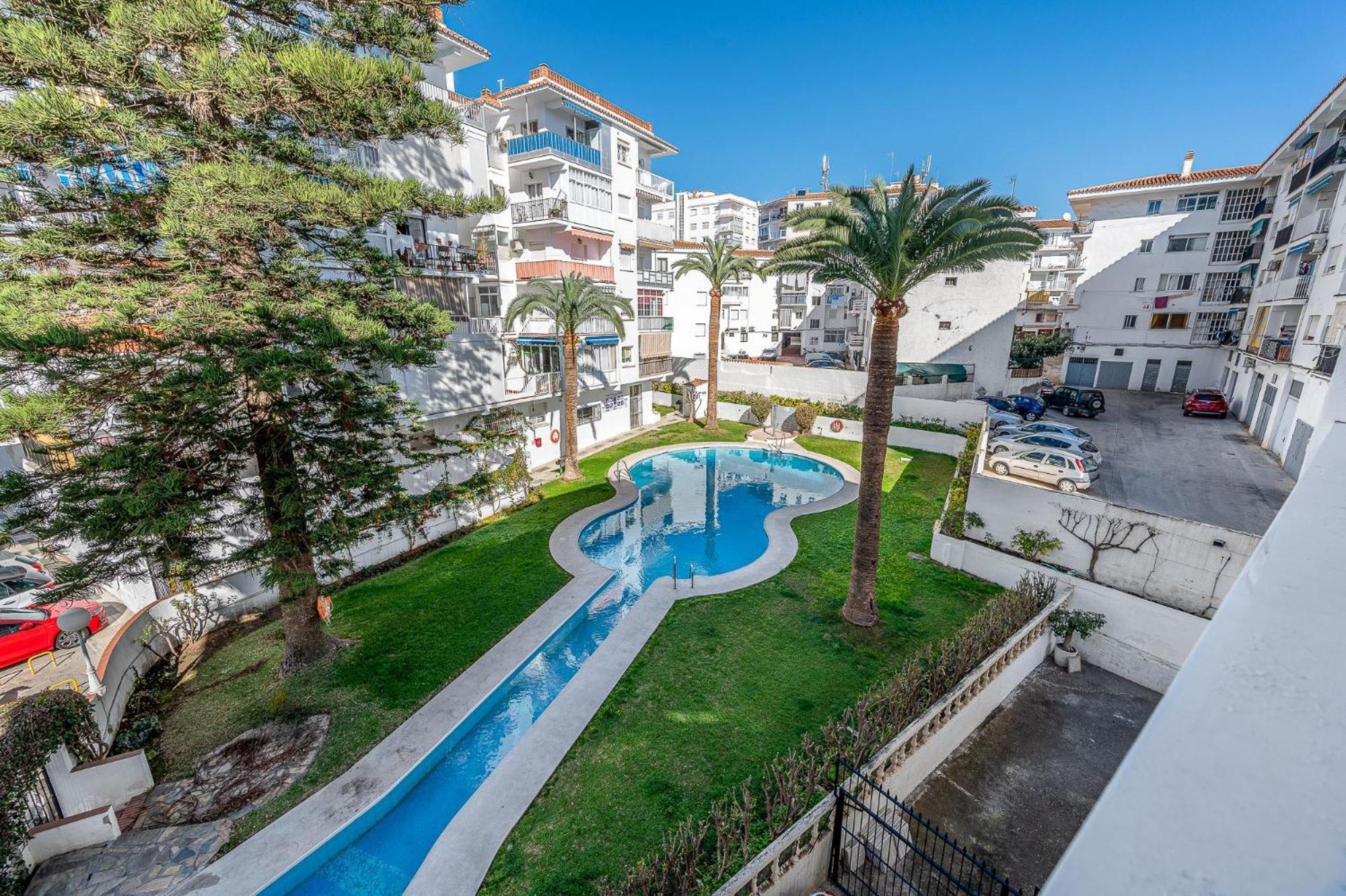 Complejo Andalucia Torrecilla Beach Nerja Exteriör bild