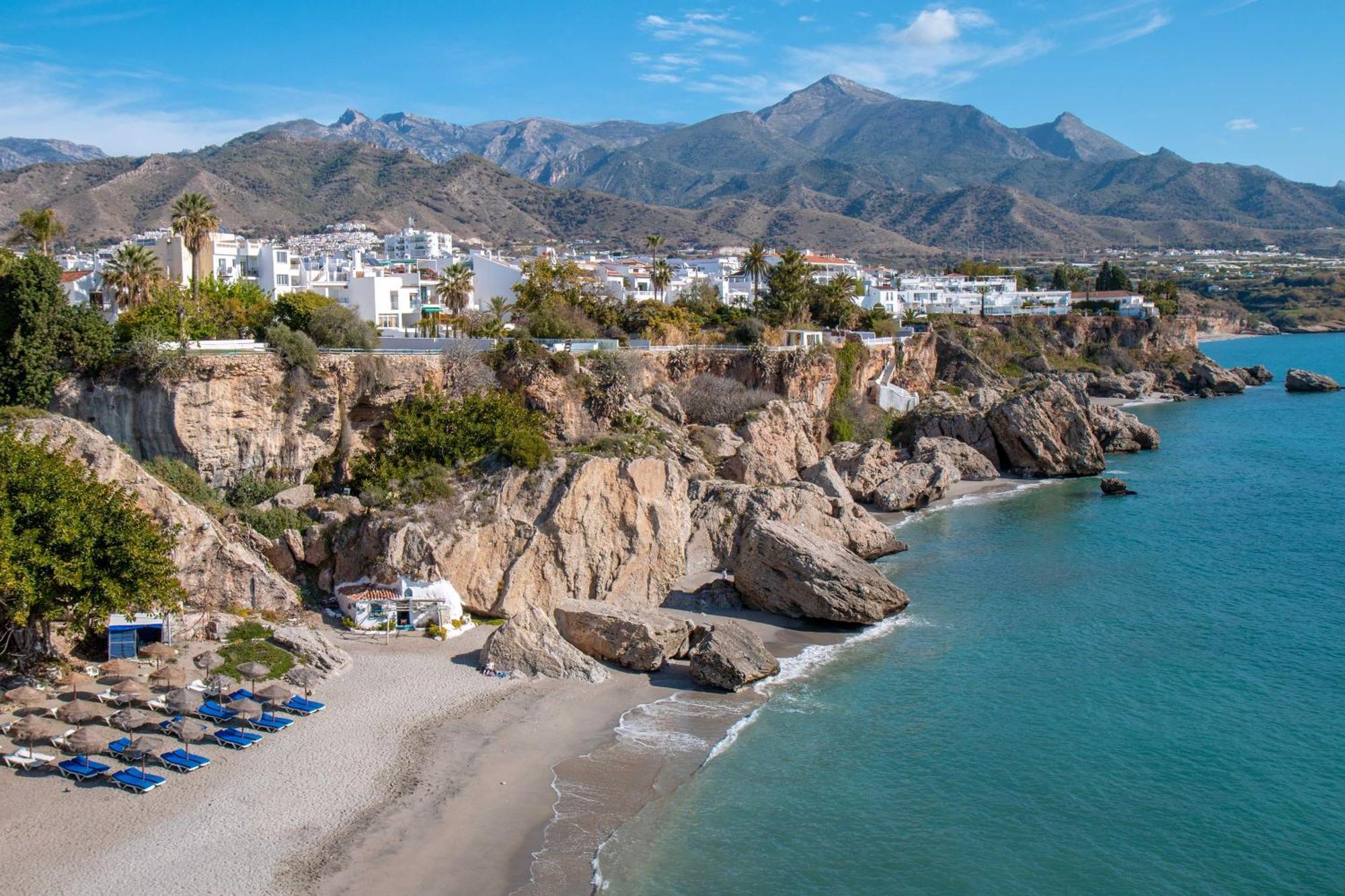 Complejo Andalucia Torrecilla Beach Nerja Exteriör bild